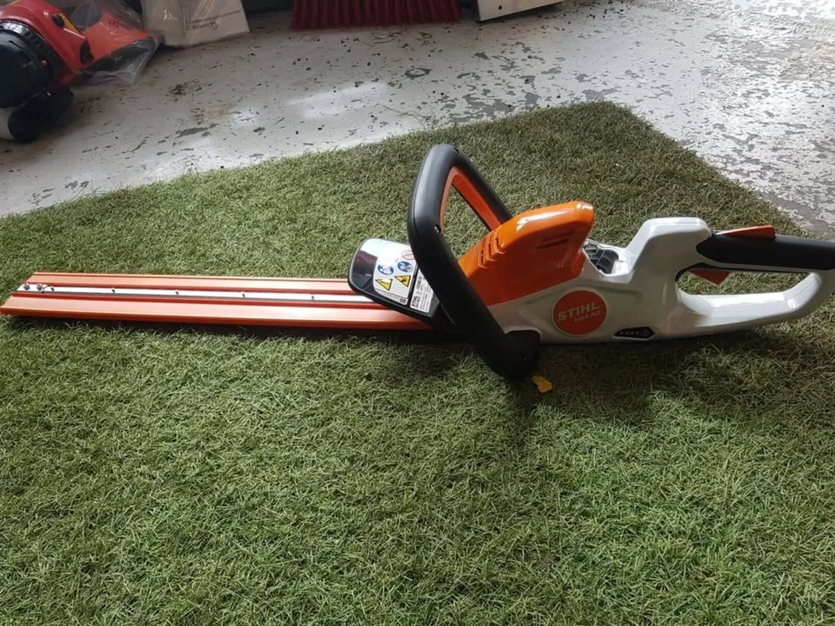 STIHL HSA 40 BATTERY HEDGETRIMMER SET - FOR SALE - Image 2