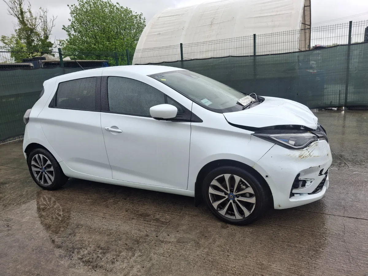 202 Renault Zoe GT line Driving - Image 1