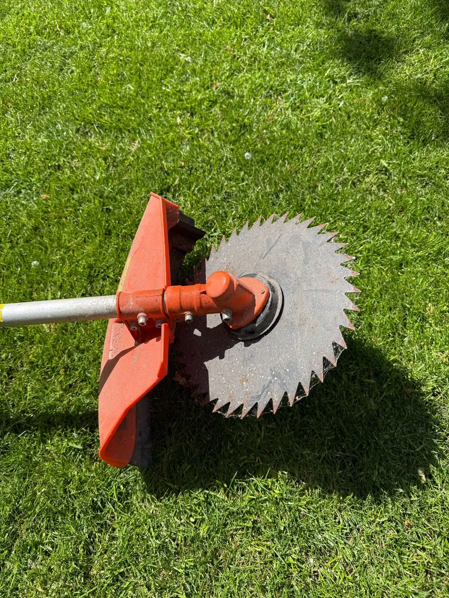 Petrol Brush Cutter/Strimmer - Image 3