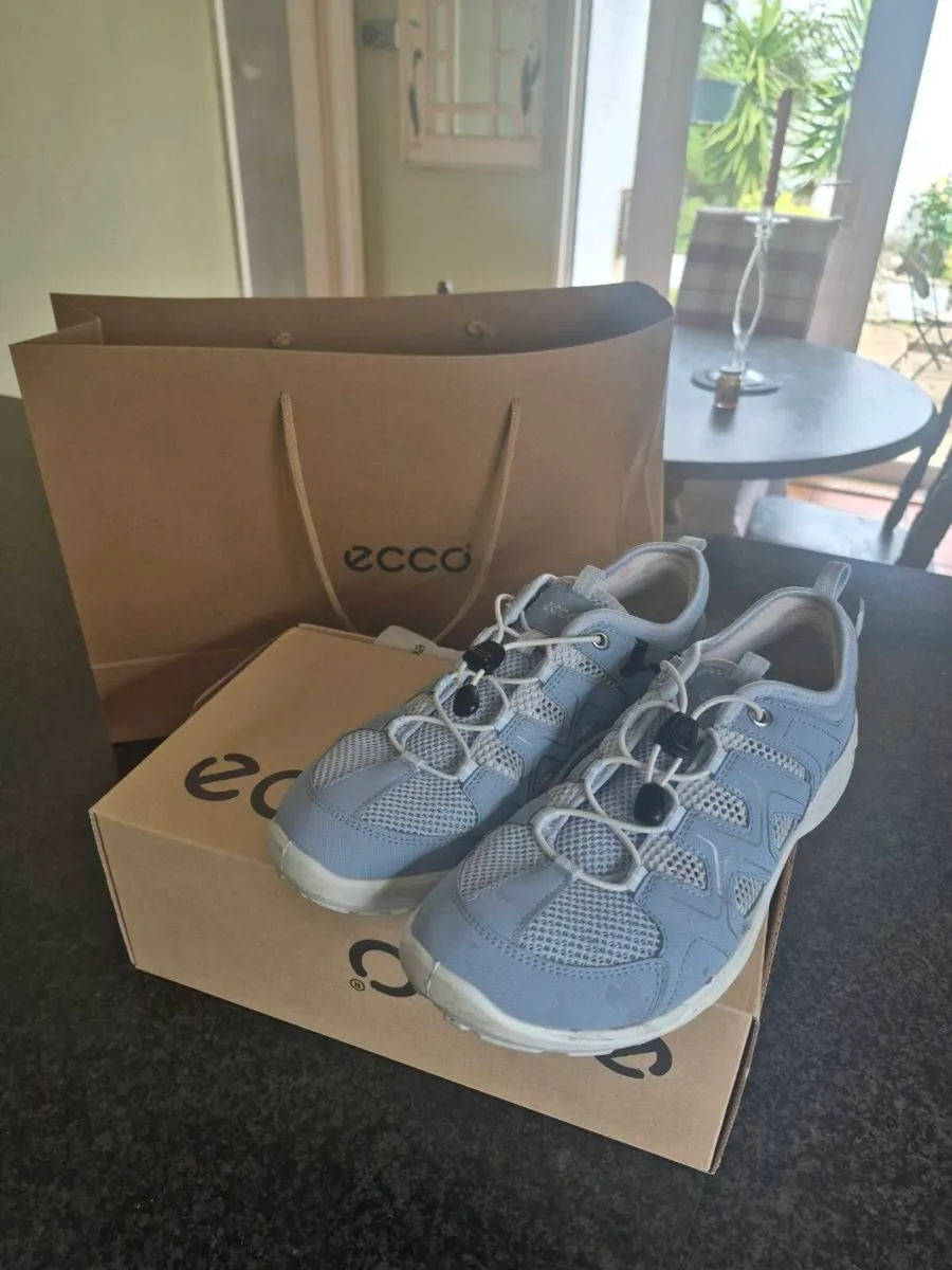 Ecco footwear - Image 2