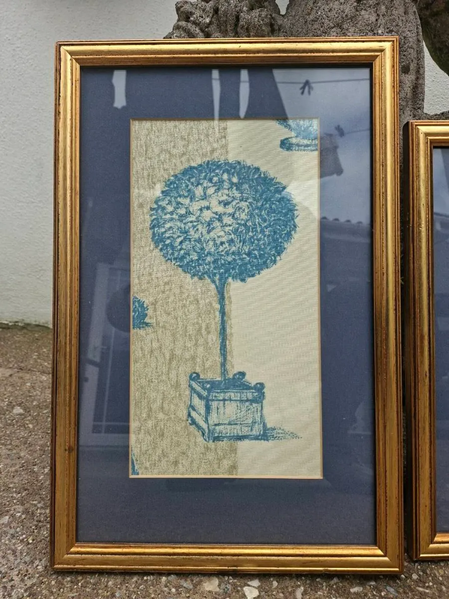 Set of Vintage Botanical prints on woven Linen - Image 2