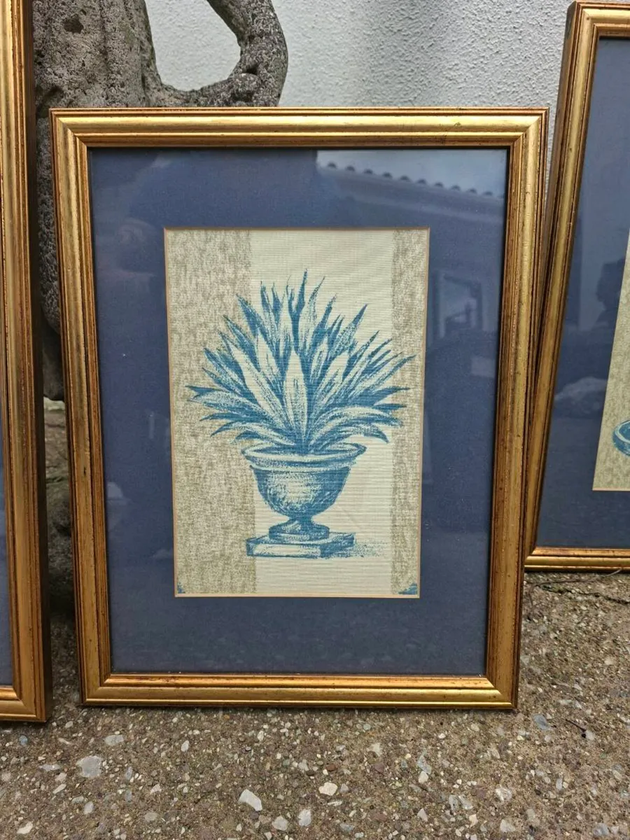 Set of Vintage Botanical prints on woven Linen - Image 4