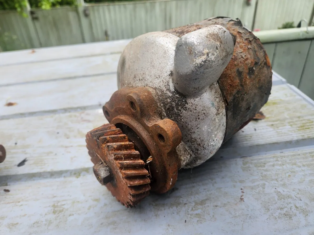 Power steering pump for  Ford 6610 tractor - Image 2