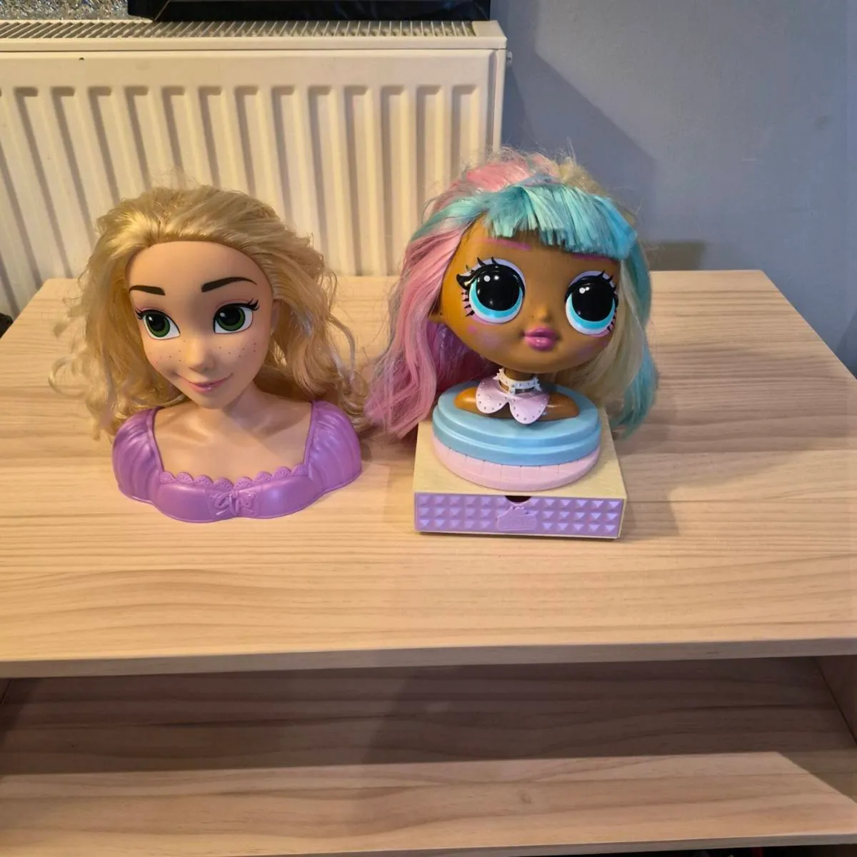 Dolls heads