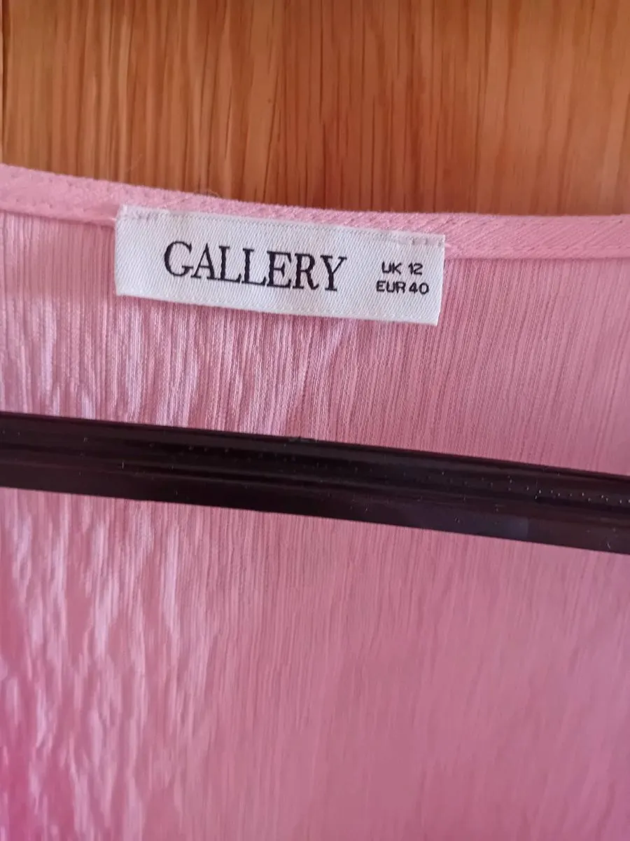 Ladies Toop/Blouse -Size 12 - Image 3