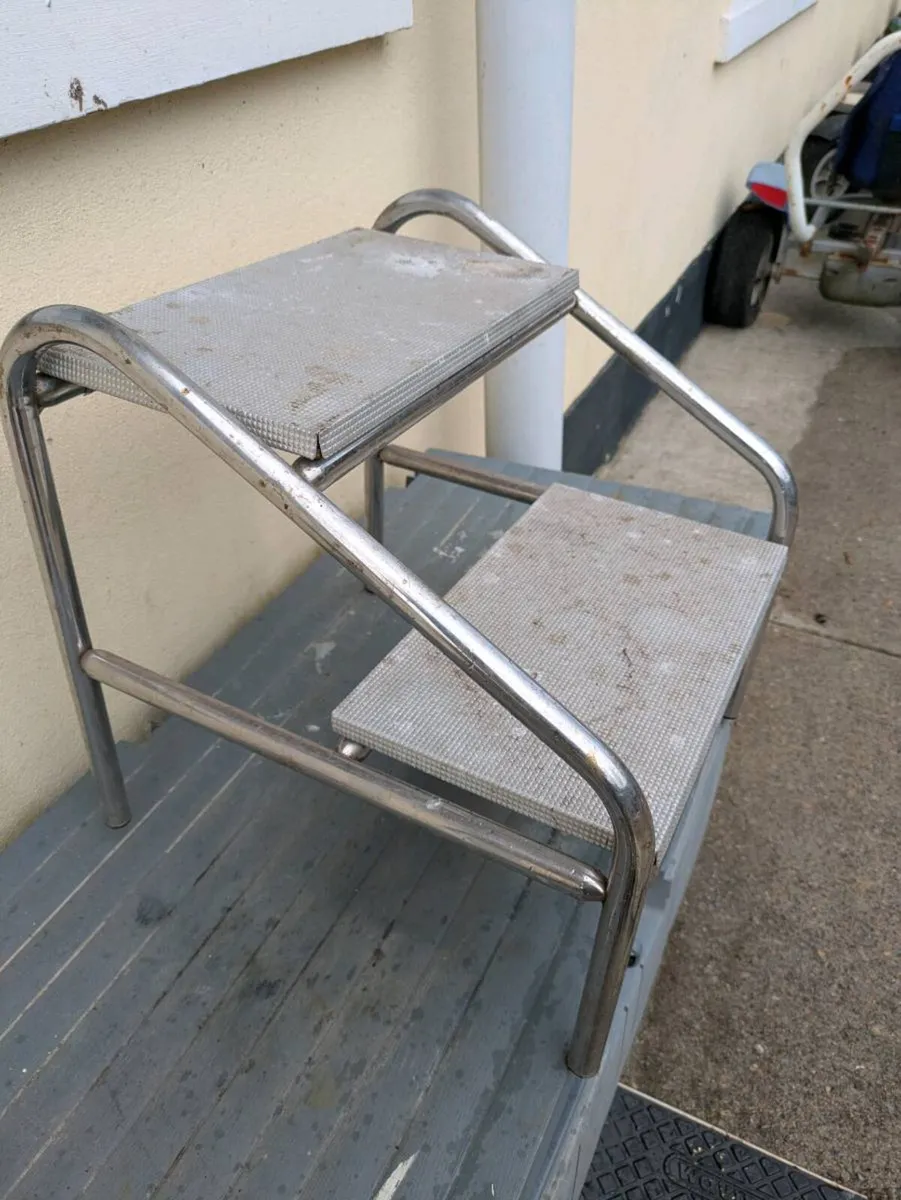 Caravan 2 steps - Image 2