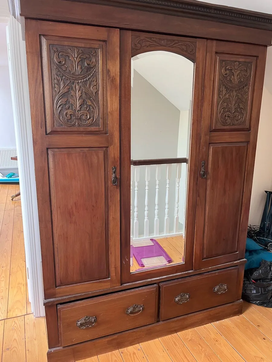 Antique mahogany wardrobe - Image 1