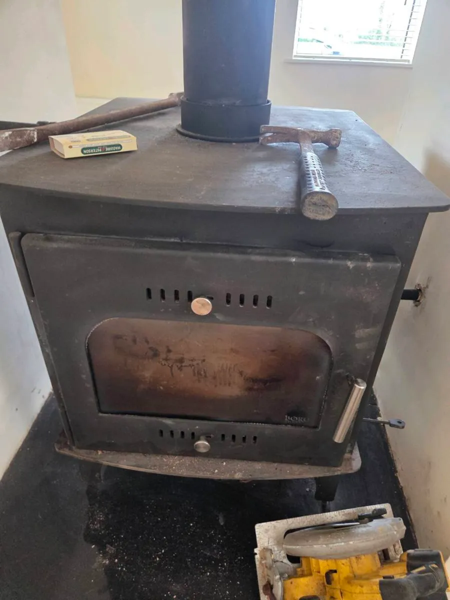Stove - Image 1