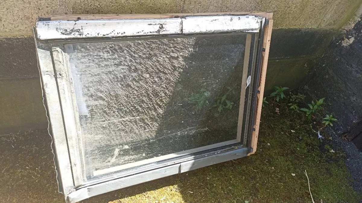 Velux window - Image 2