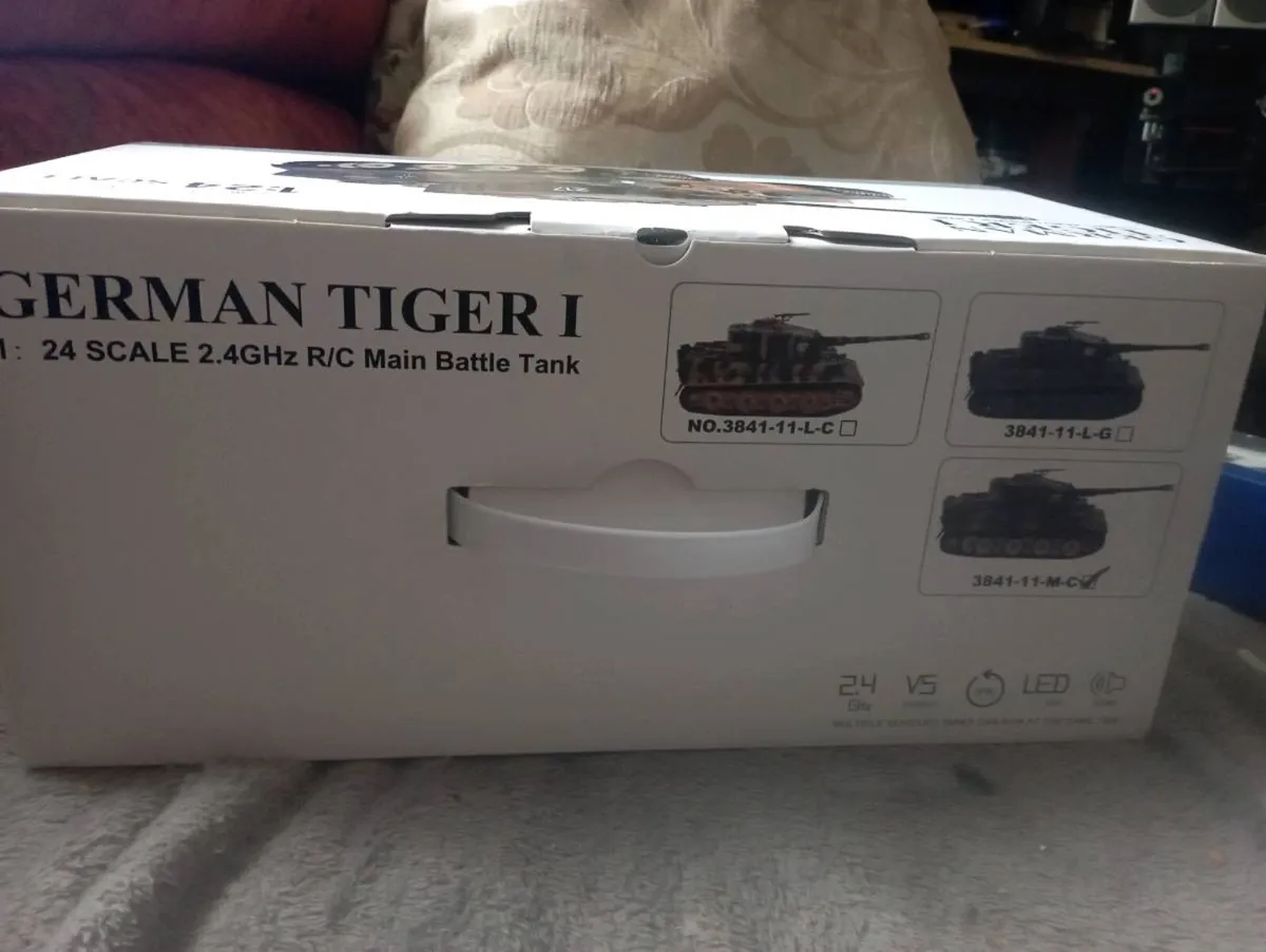 1-24 SCALE  TAIGEN  TIGER  I RC RTR BATTLE TANK - Image 4