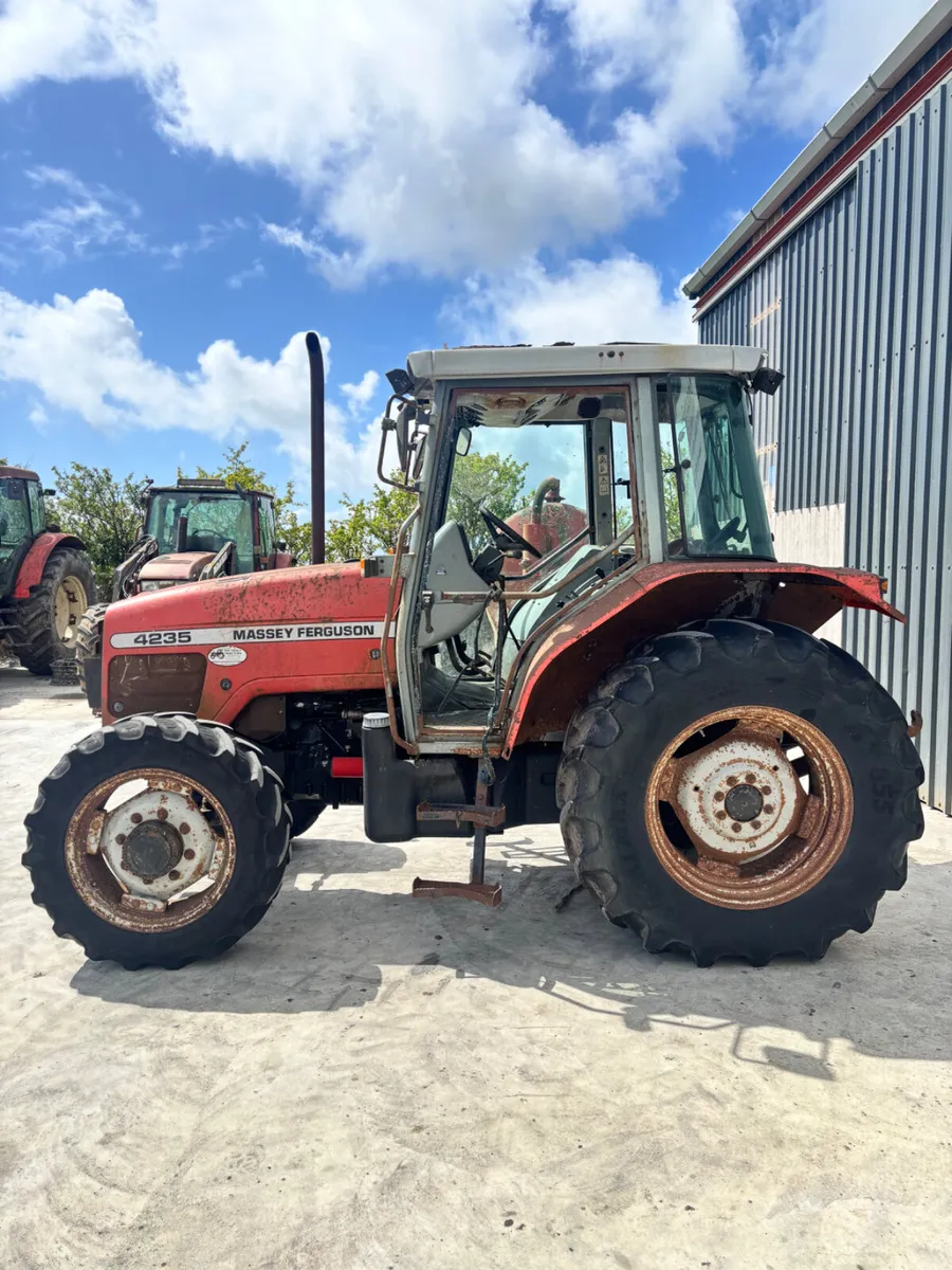 Massey Ferguson 4235 - Image 3