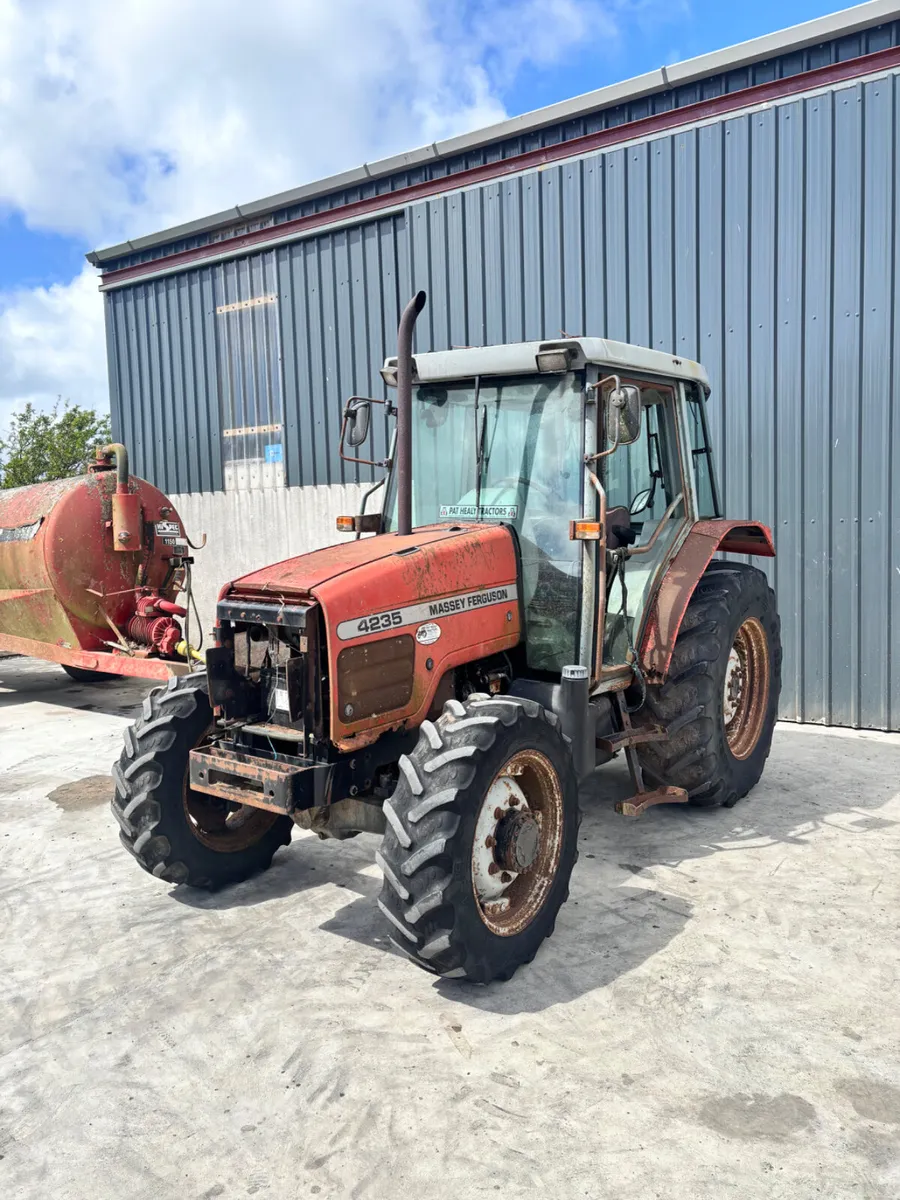 Massey Ferguson 4235 - Image 2