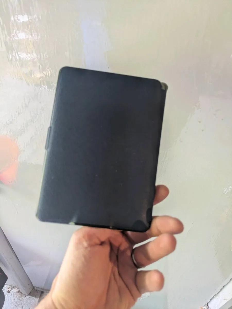 Kindle cover- free - Image 1