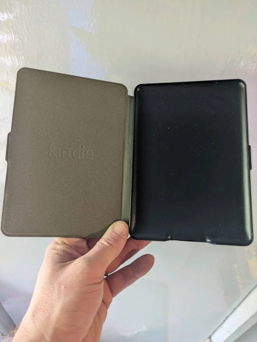 Kindle cover- free - Image 2