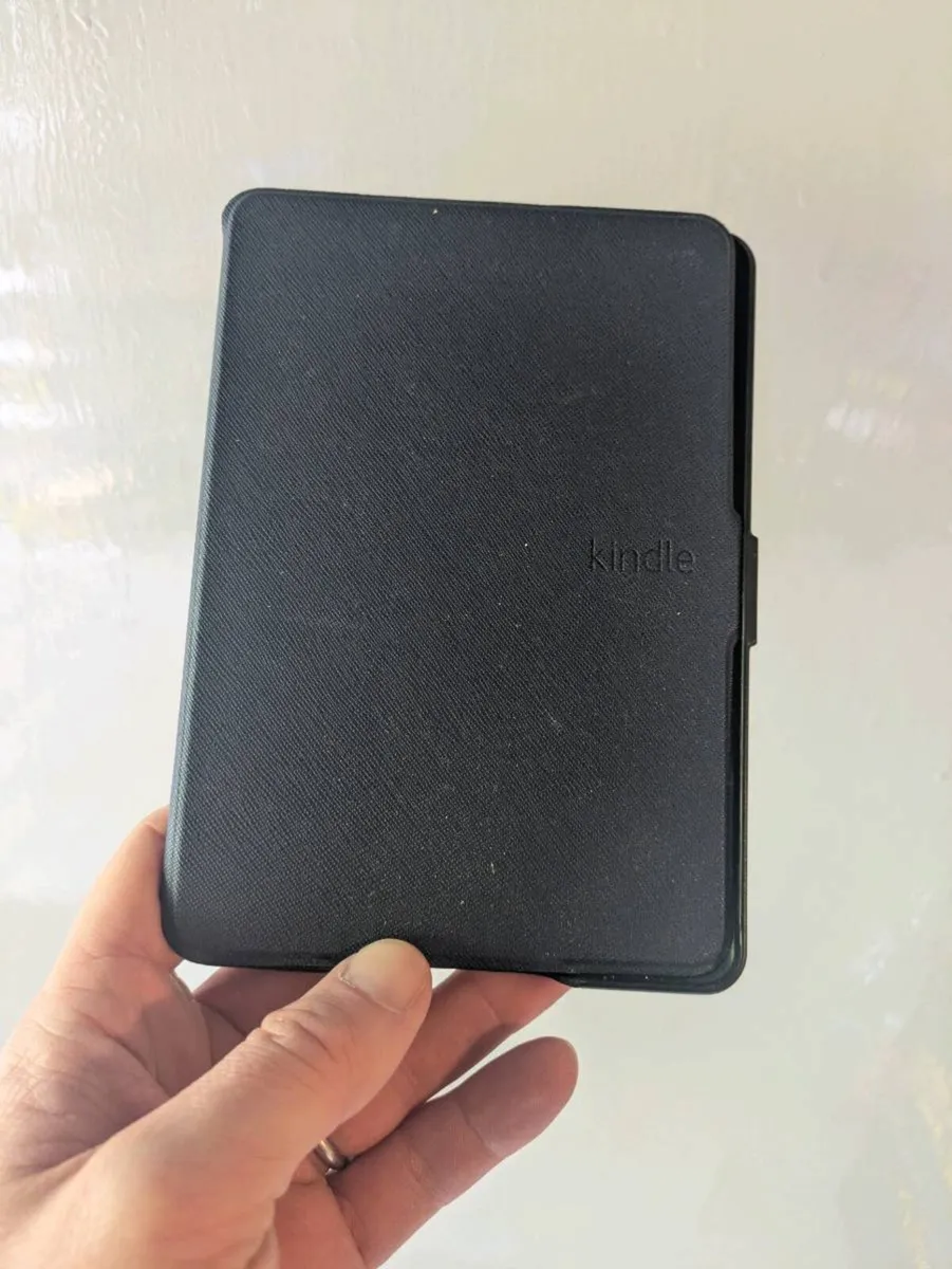 Kindle cover- free - Image 3