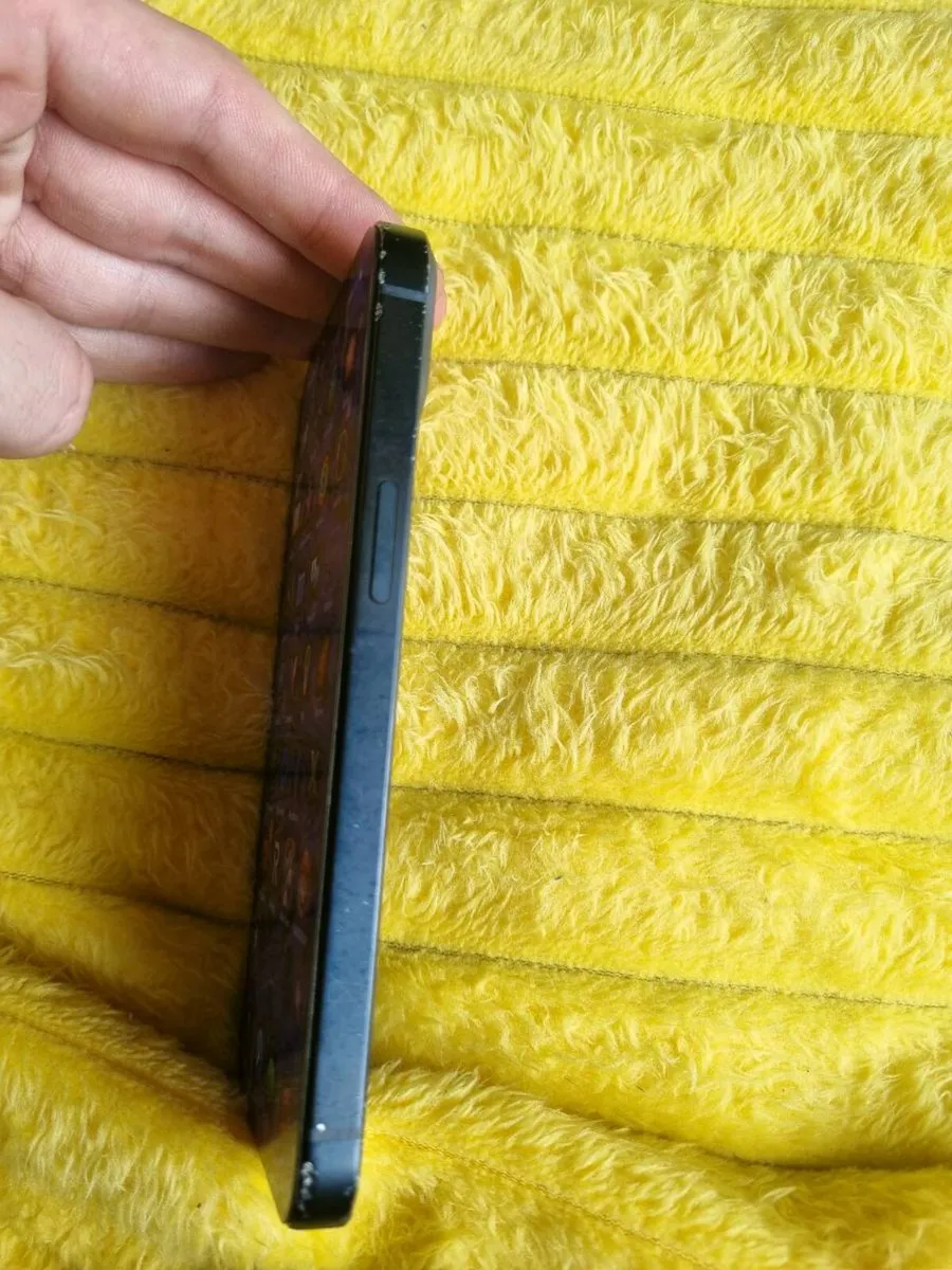 Iphone 13 - Image 4