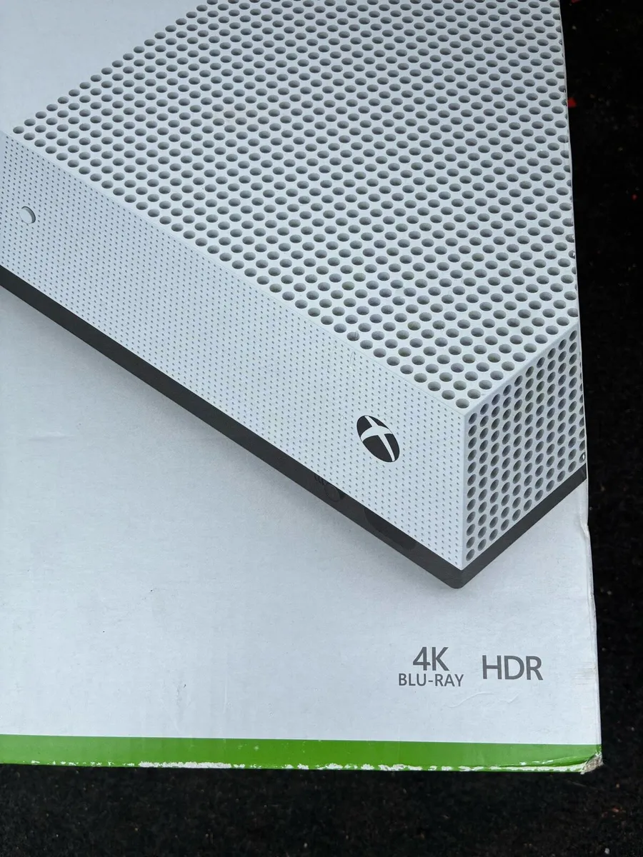 XBOX ONE S - Image 3
