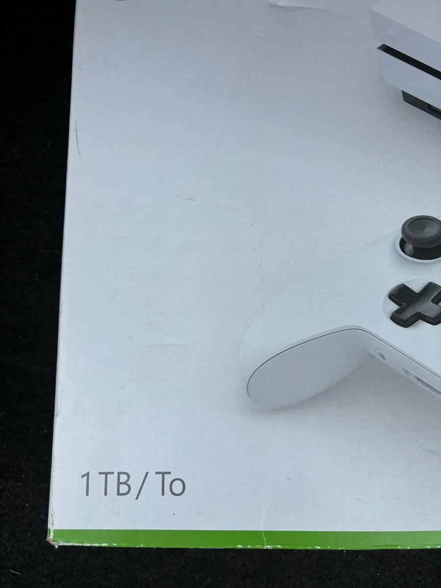XBOX ONE S - Image 4