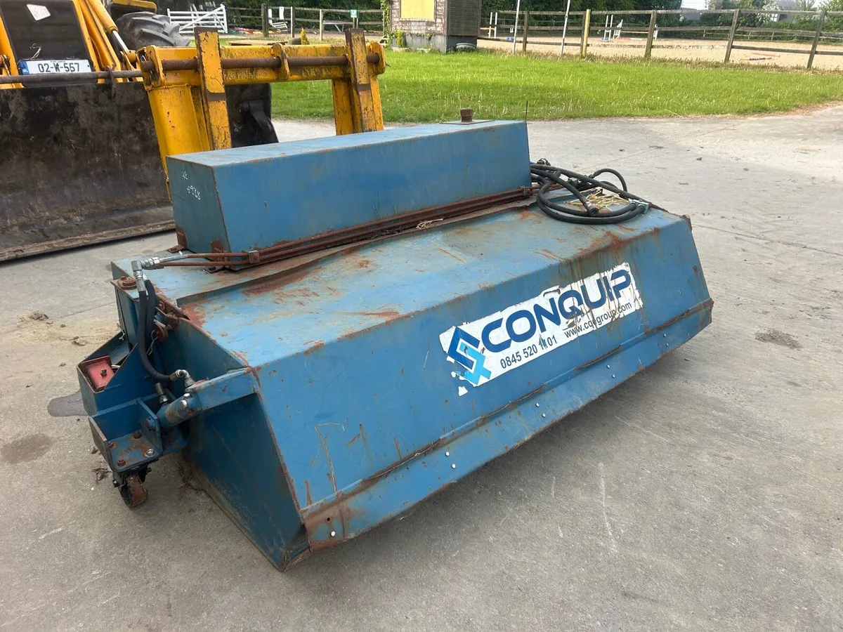 Conquip road sweeper for sale - Image 2
