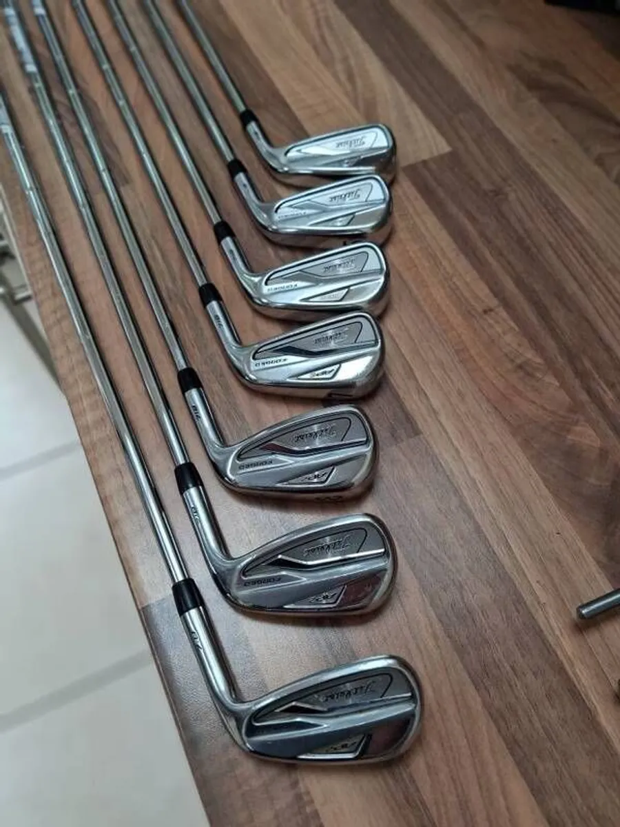 Titleist Golf Clubs - Image 4