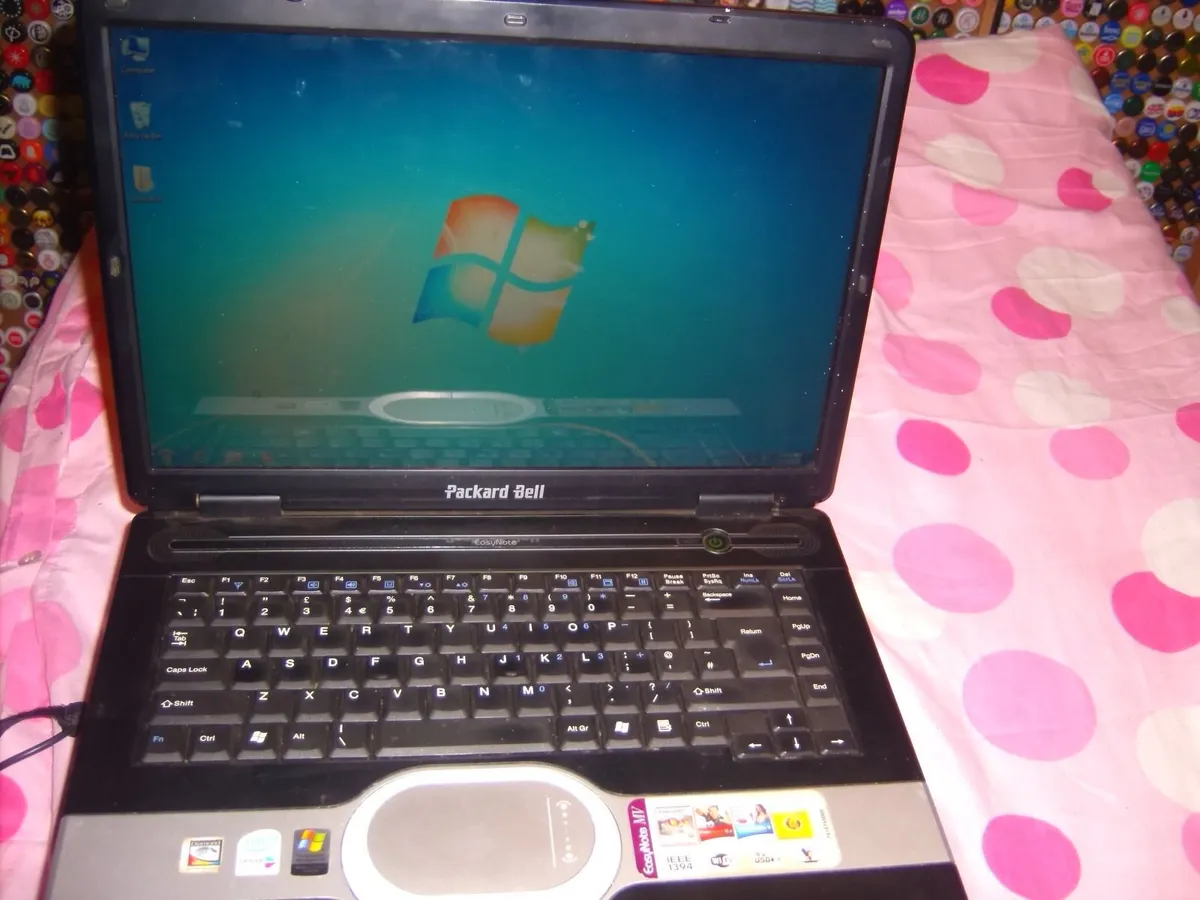 Packer bell laptop - Image 2