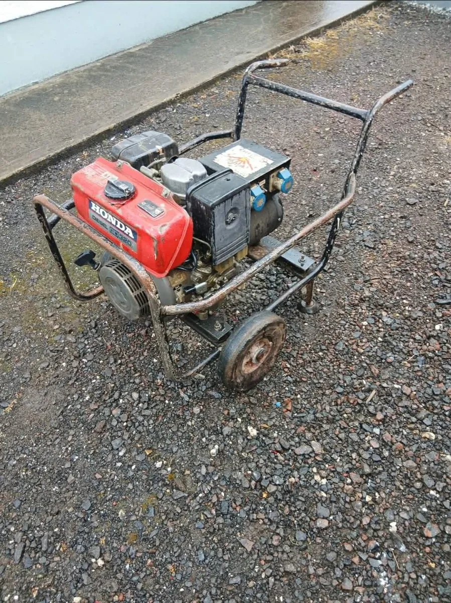 Honda diesel engine generator - Image 1