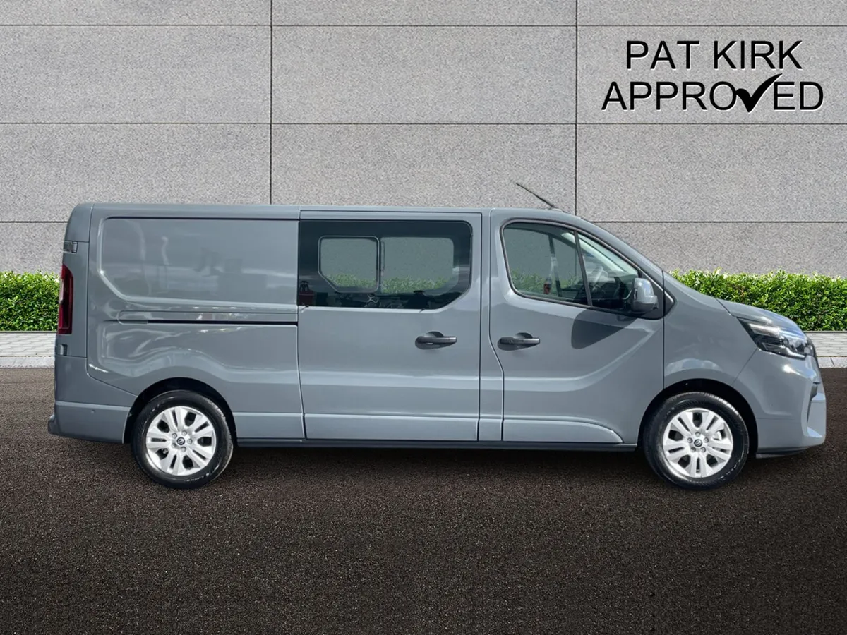 Nissan Primastar 30 L2 Diesel Tekna - Image 3