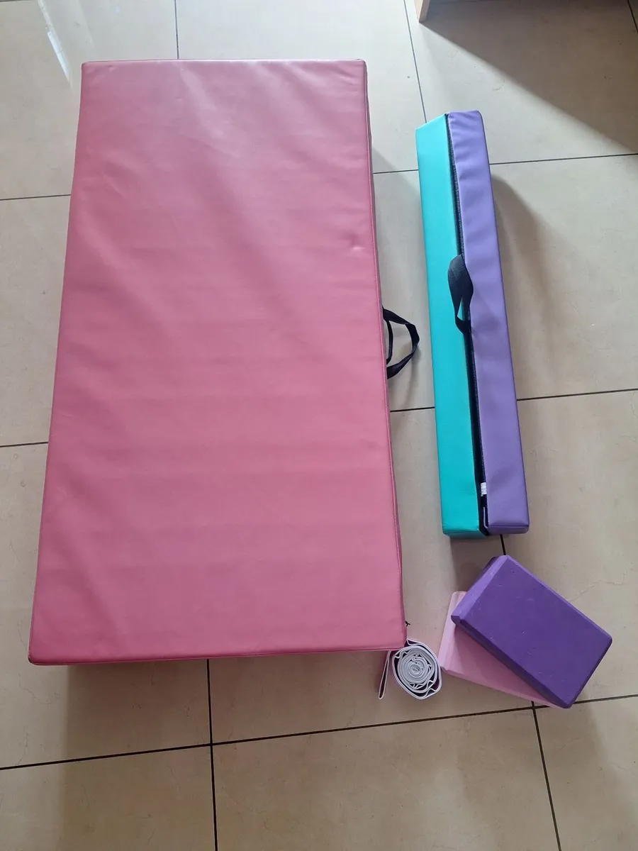 Gymnastics Mat and Balance Beam - Image 4