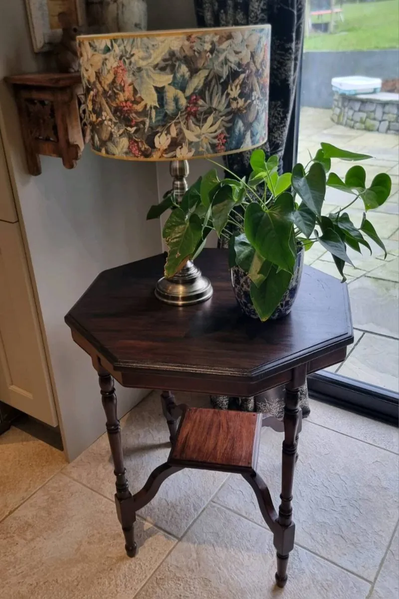 Beautiful Antique Table...€95 - Image 1
