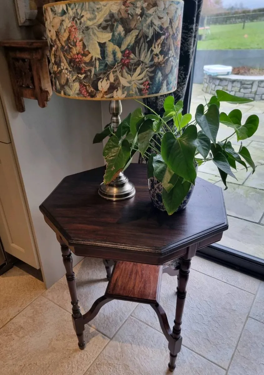 Beautiful Antique Table...€95 - Image 2