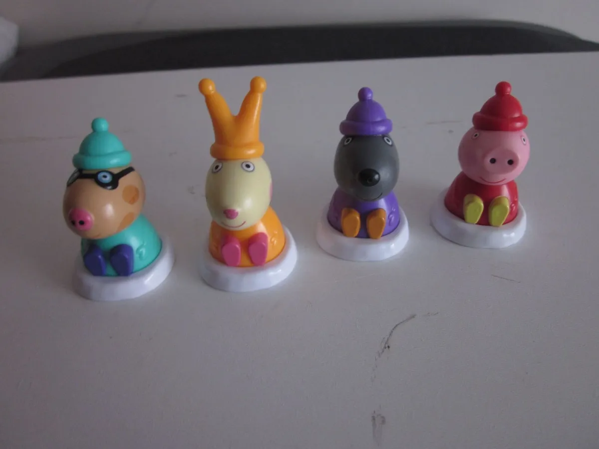 Peppa Pig And Friends Cake Toppers X8 - Image 2