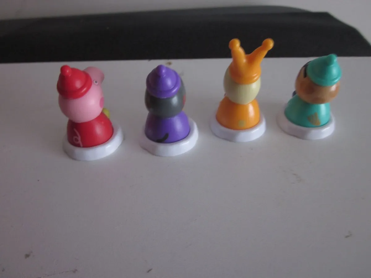 Peppa Pig And Friends Cake Toppers X8 - Image 3