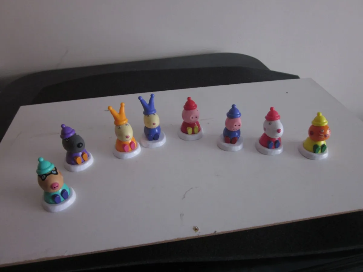 Peppa Pig And Friends Cake Toppers X8 - Image 1