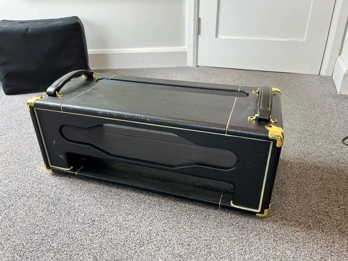 Valve amp cabinet and chassis - Image 1