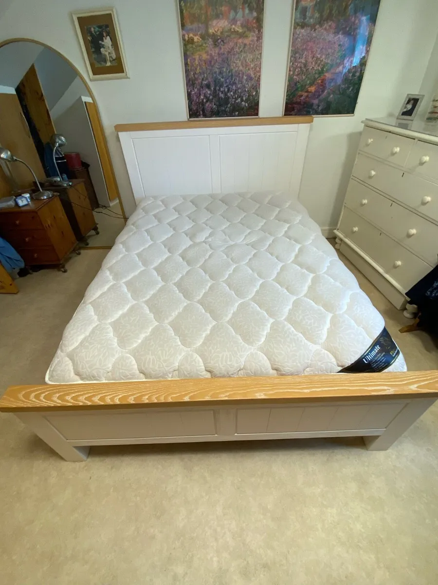 Bed and the mattress - Image 1