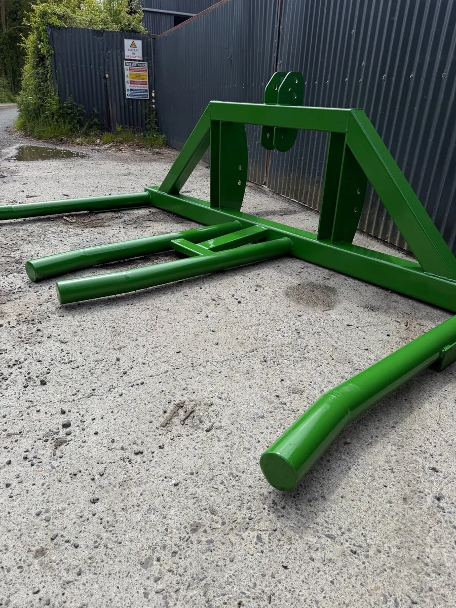New heavy duty Double bale lifter - Image 4