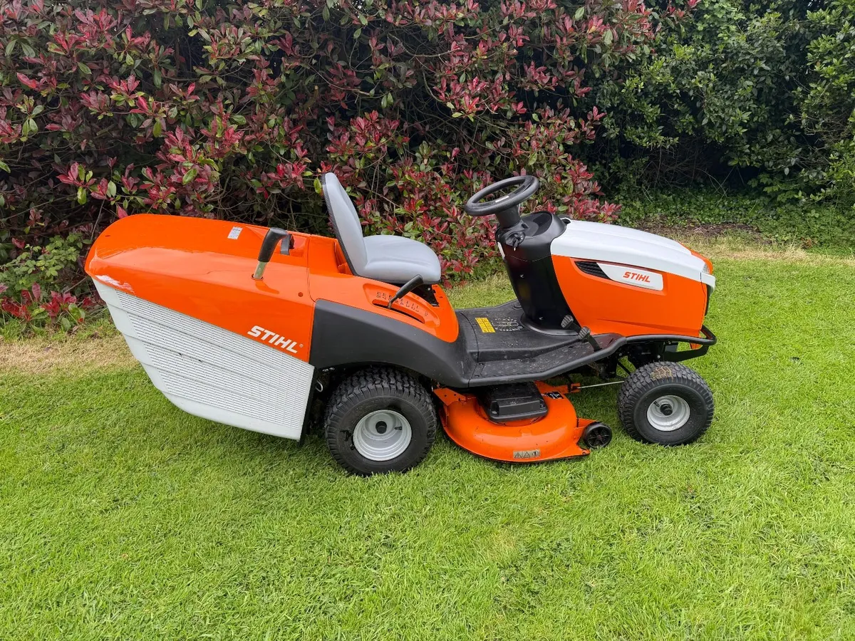 STIHL RT 5112.0Z Ride on mower - Image 1