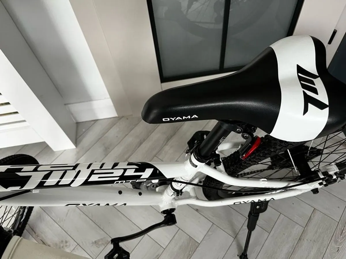 Boys bike - Image 3