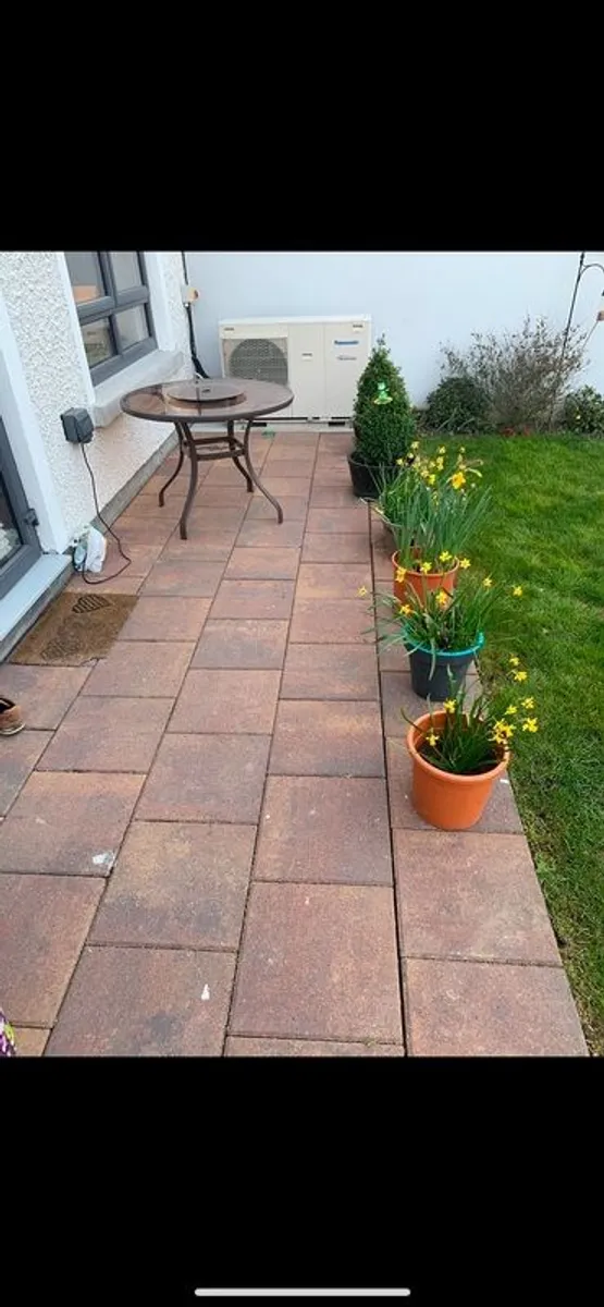 Paving 80 slabs - Image 3