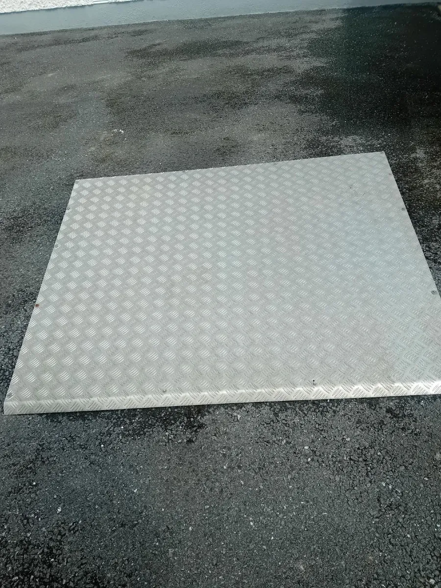 Steel ramp - Image 1