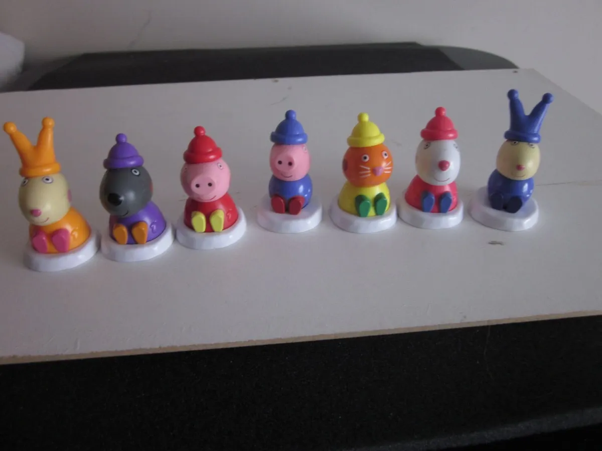 Peppa Pig And Friends Cake Toppers X7 - Image 1