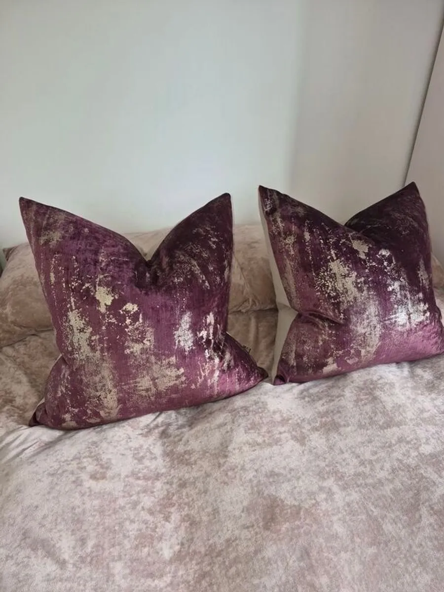 2 x large Scatter Box Lunetta cushions - Image 1