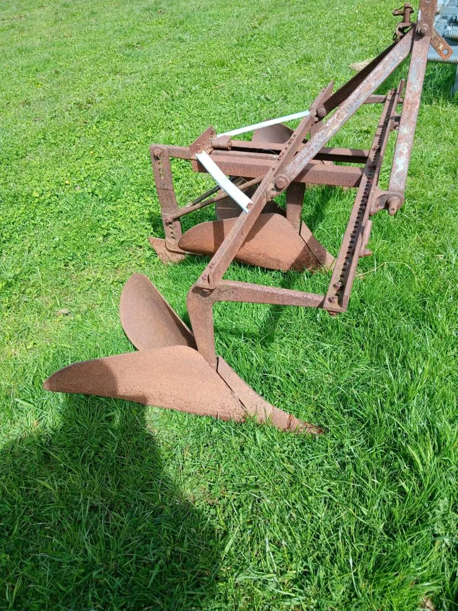 Ploughs - Image 3