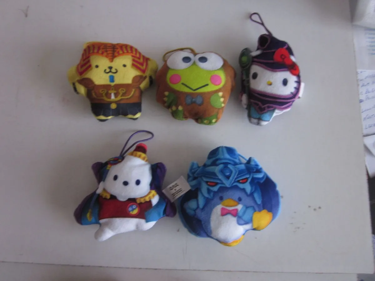 Mc Donalds Hello Kitty Yu Gi Oh X5 - Image 1