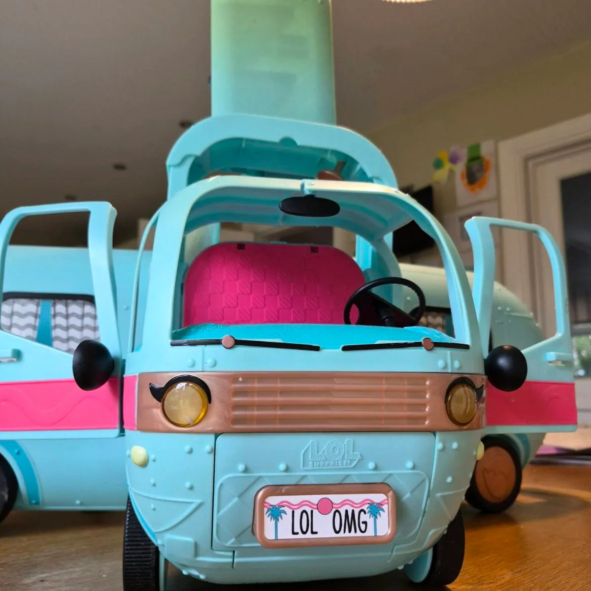 L.O.L Campervan & Accessories - Image 1