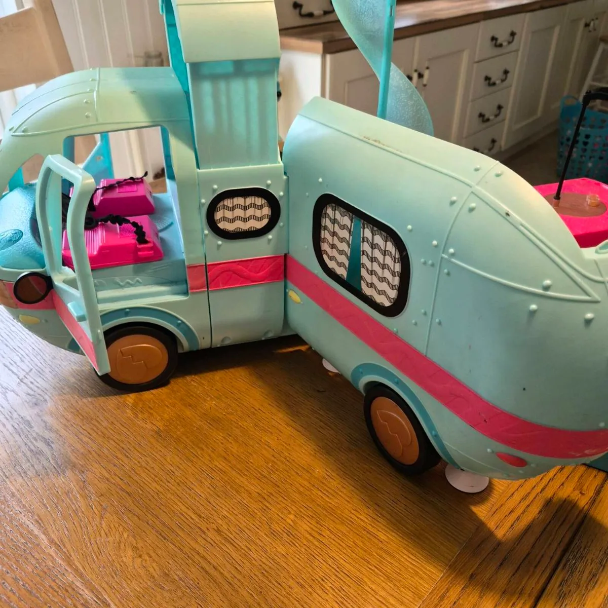 L.O.L Campervan & Accessories - Image 2