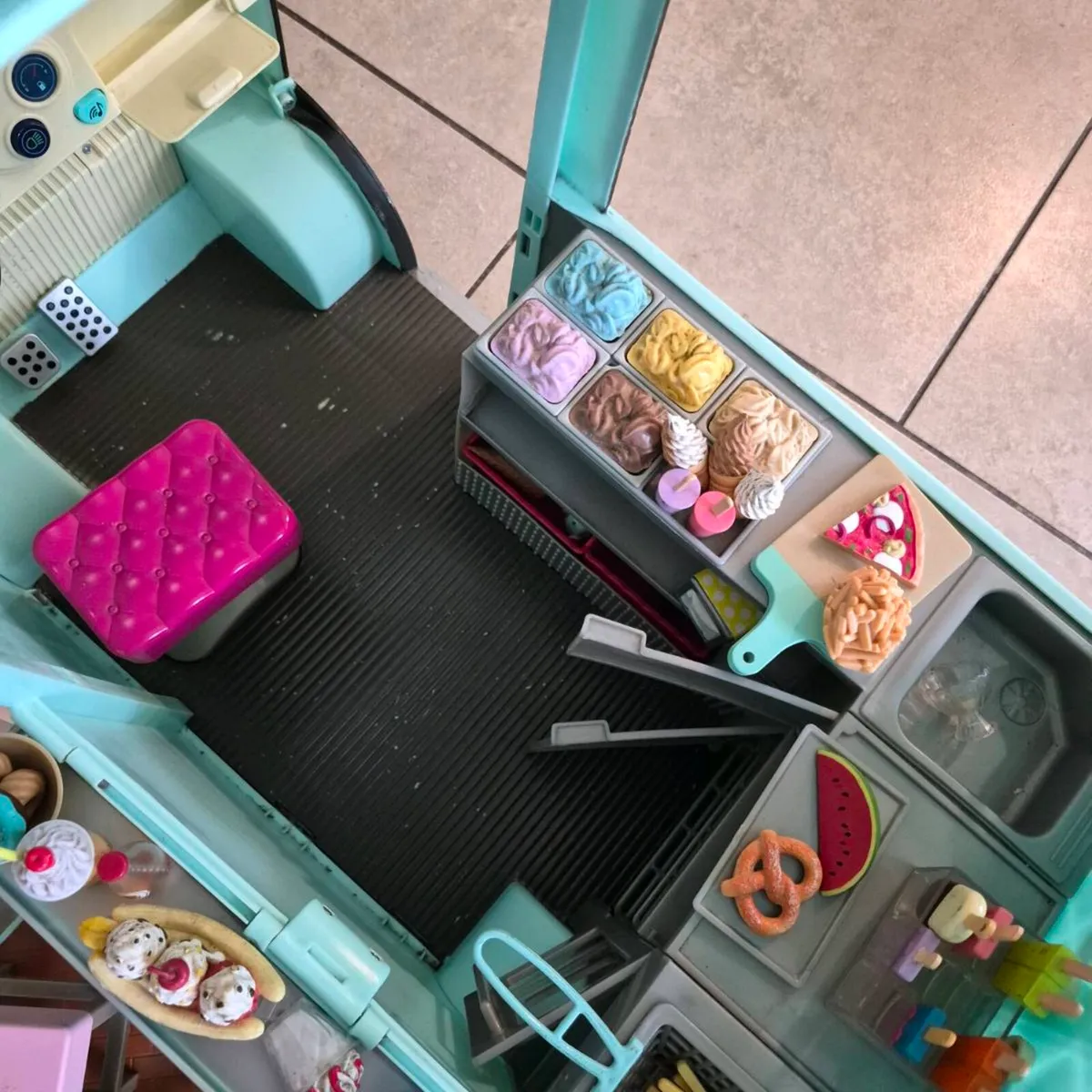 Our Generation Ice cream Truck - Image 3
