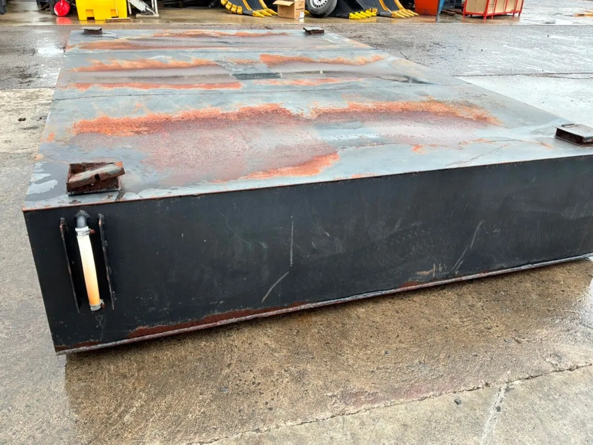LOW LEVEL WASTE WATER STORAGE TANK.......4070-2 - Image 3