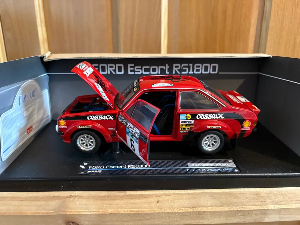 1/18 diescast model sunstar ford mk2 rs1800 escort - Image 4