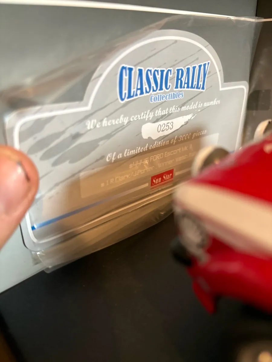 1/18 dicast model ford escort mk2 - Image 3